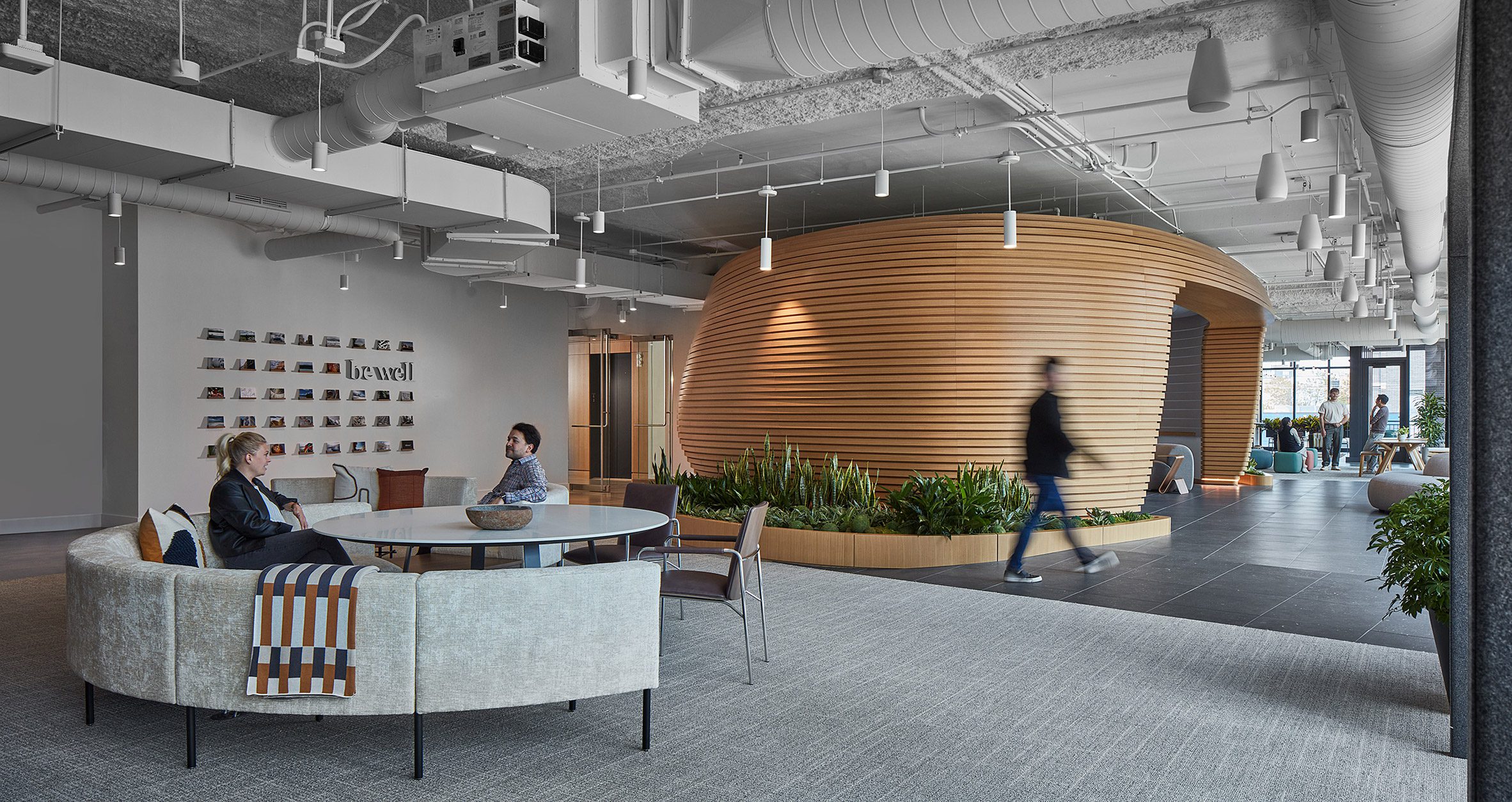 LuxOffice Showroom in München